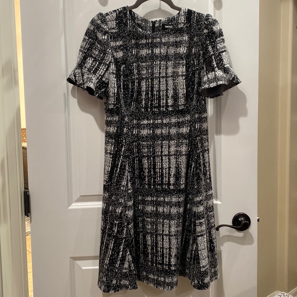 Dkny Dresses & Skirts - DKNY dress size 6